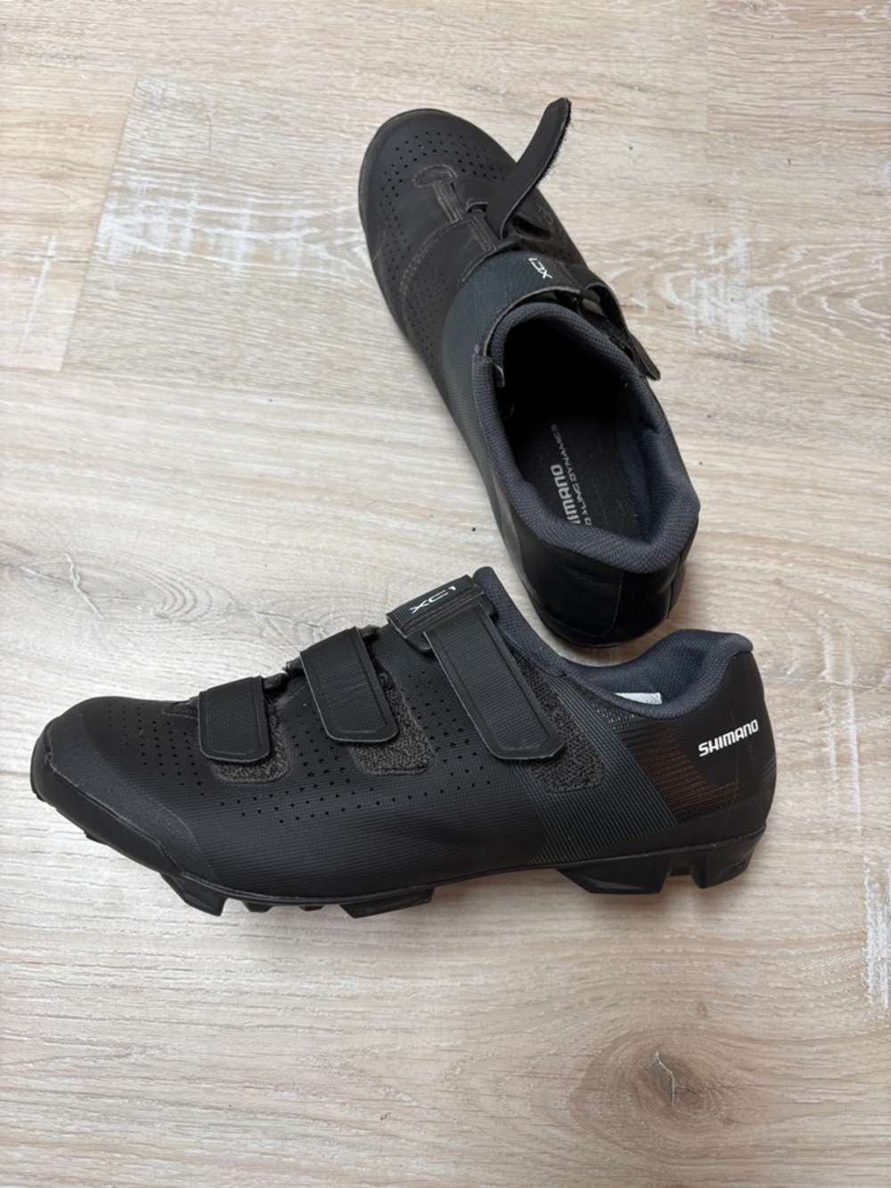 Shimano Women’s Black/Gray MTB Cycling Shoes with Triple Velcro Straps